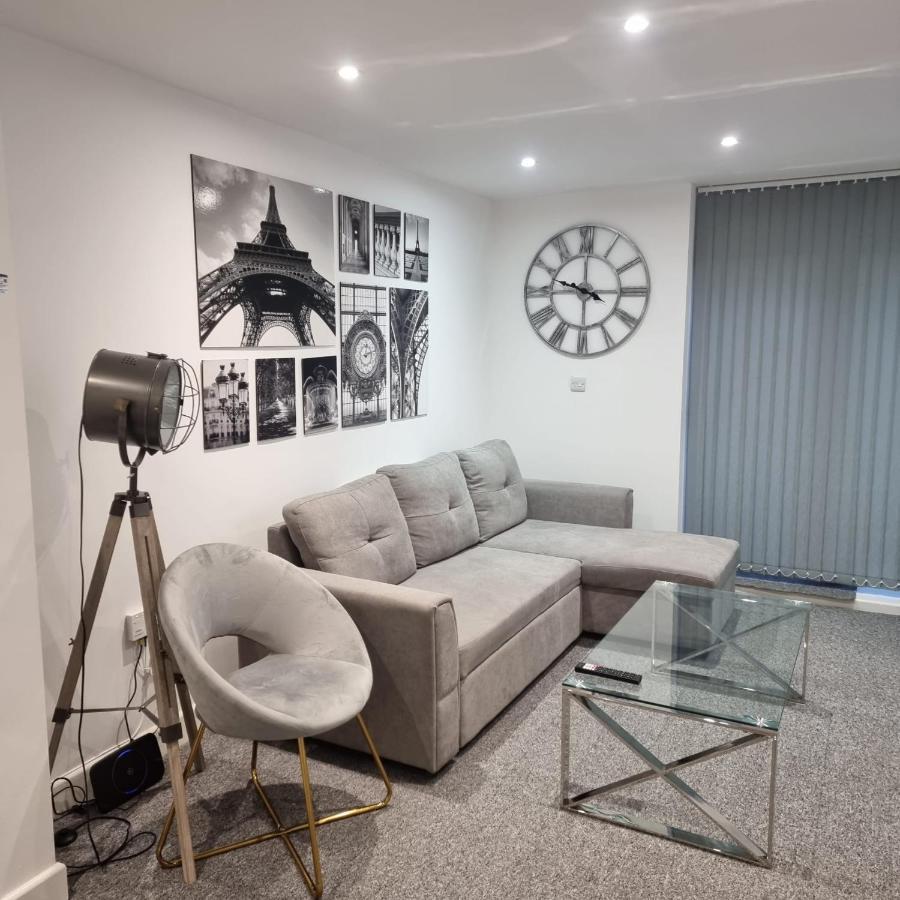 Classic 2 Bed Apartment In Oldkent Road London Eksteriør bilde