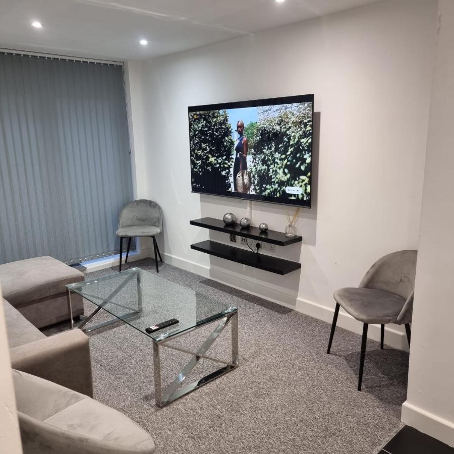 Classic 2 Bed Apartment In Oldkent Road London Eksteriør bilde