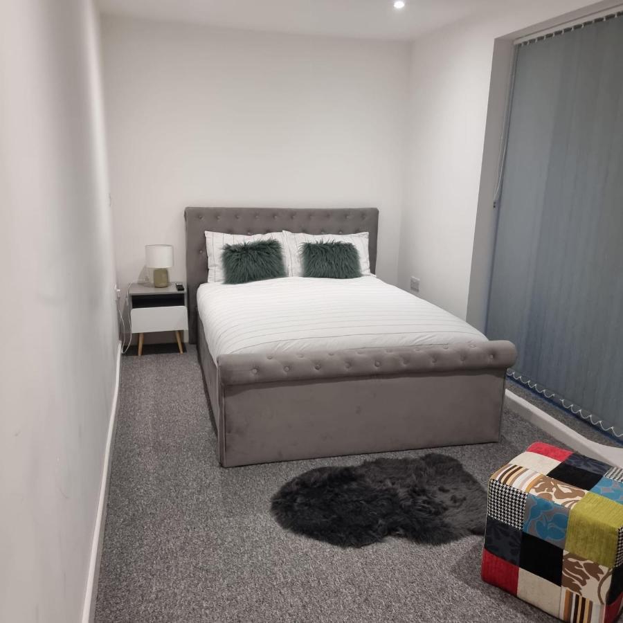 Classic 2 Bed Apartment In Oldkent Road London Eksteriør bilde