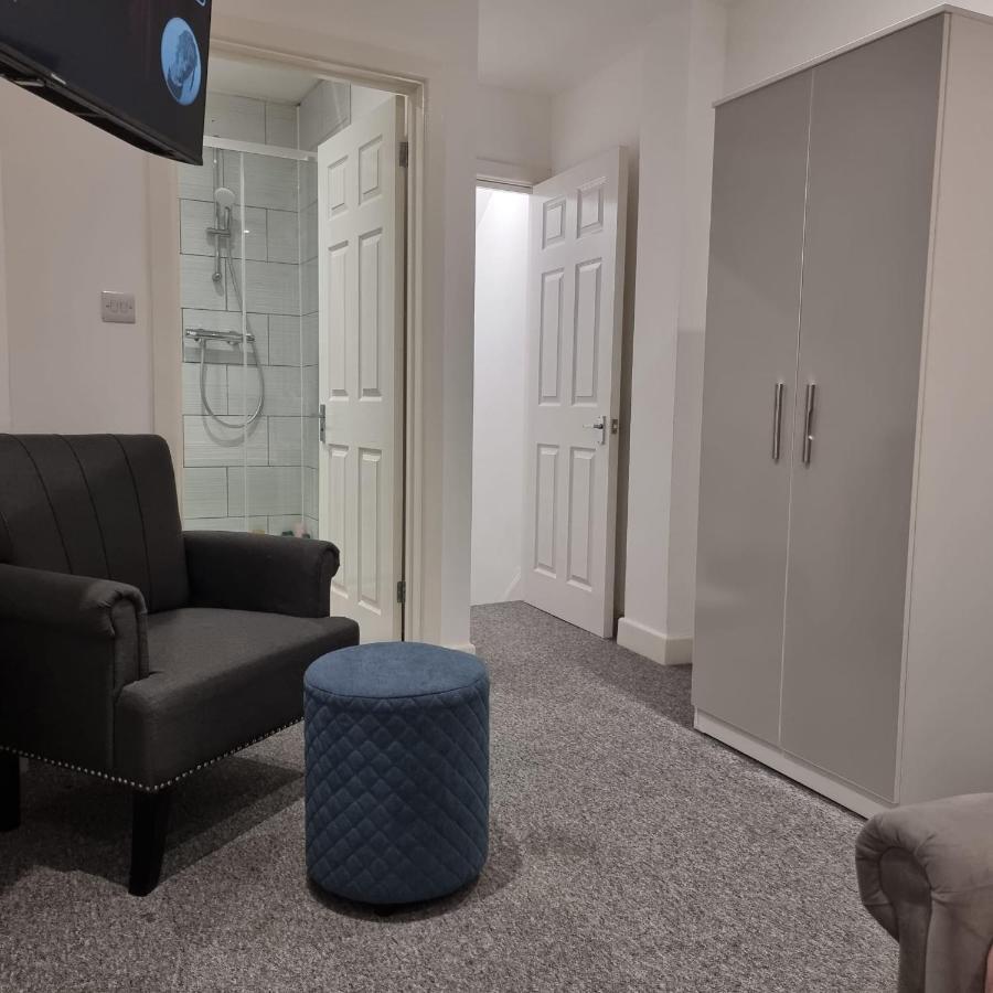Classic 2 Bed Apartment In Oldkent Road London Eksteriør bilde